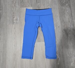 lululemon athletica Bright Blue Capri Leggings